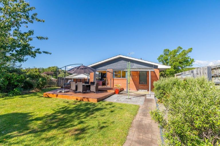Photo of property in 19 Alexander Road, Raumati Beach, Paraparaumu, 5032