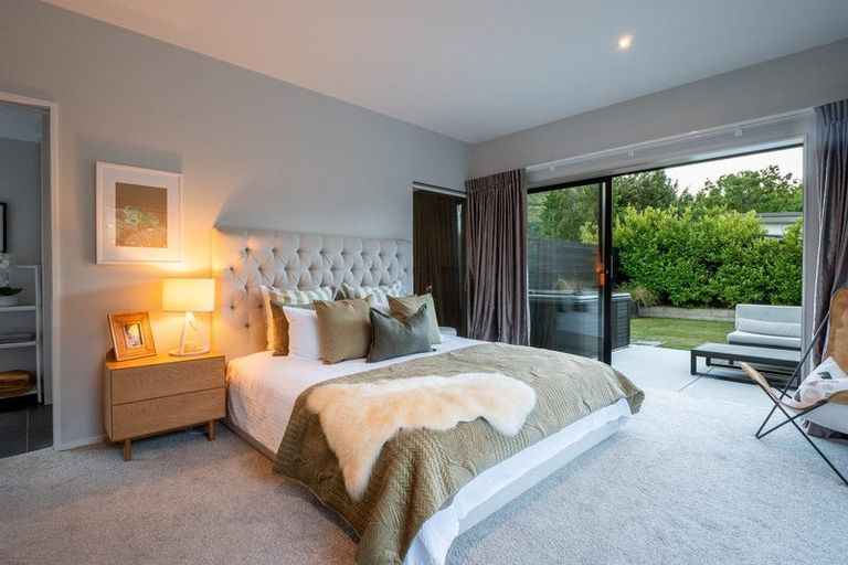 Photo of property in 1 Larkins Way, Arthurs Point, Queenstown, 9371