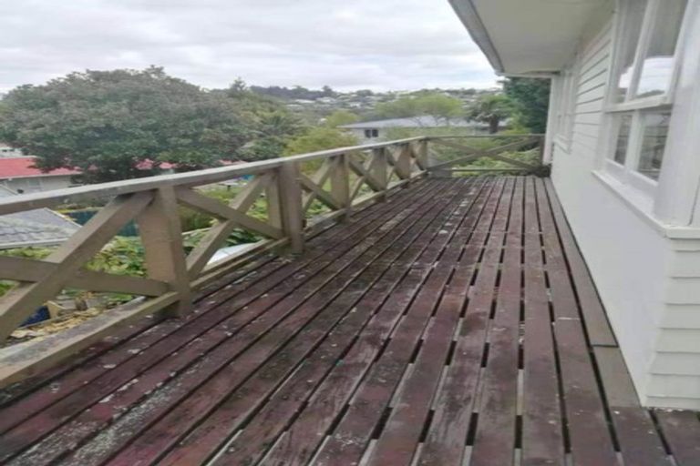 Photo of property in 120 Sunset Road, Unsworth Heights, Auckland, 0632