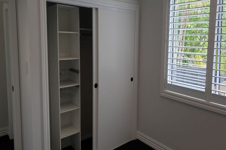 Photo of property in 53a Tauhinu Road, Miramar, Wellington, 6022