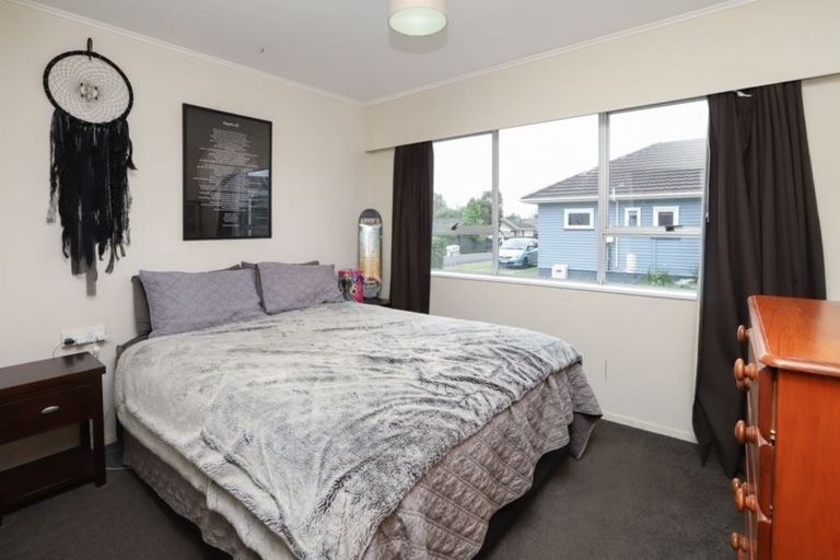 Photo of property in 50c Braid Road, St Andrews, Hamilton, 3200