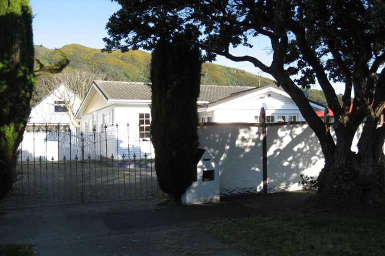 Photo of property in 8 Bauchop Road, Waterloo, Lower Hutt, 5011