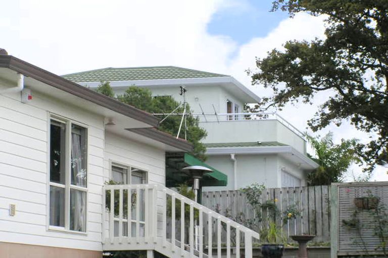 Photo of property in 14 Lanham Lane, Massey, Auckland, 0614