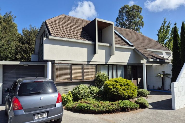 Photo of property in 4/17 Swanleigh Place, Ilam, Christchurch, 8041