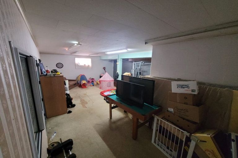 Photo of property in 75 Molesworth Street, Taita, Lower Hutt, 5011