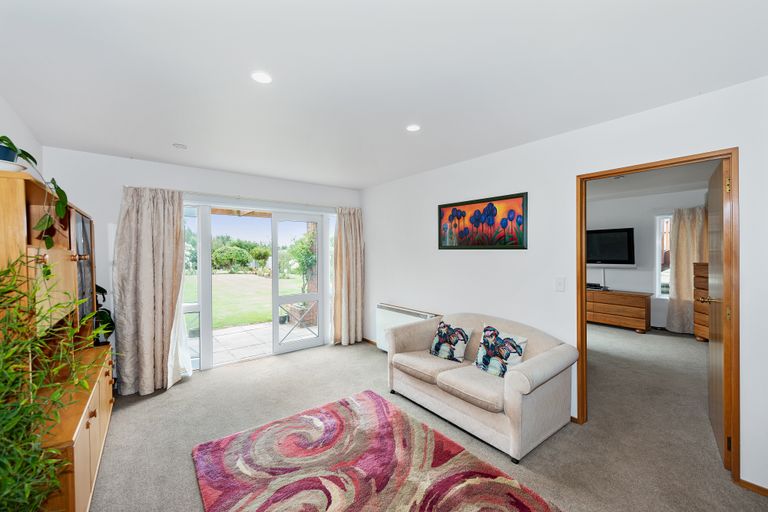 Photo of property in 279 Kennedys Bush Road, Kennedys Bush, Christchurch, 8025