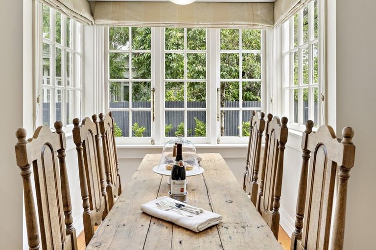 Photo of property in 269 High Street North, Carterton, 5713