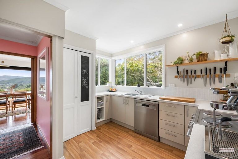 Photo of property in 128 Seddon Street, Naenae, Lower Hutt, 5011