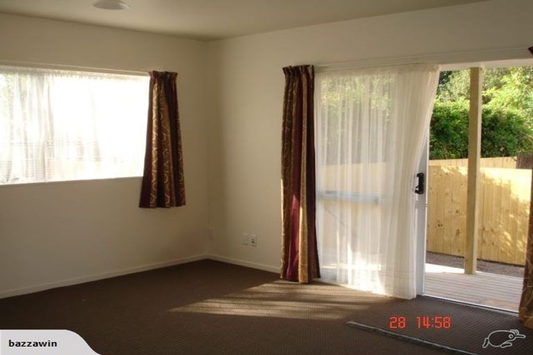 Photo of property in 14a Mildmay Road, Henderson, Auckland, 0610