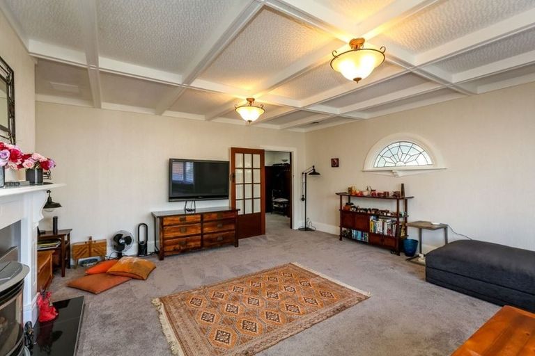 Photo of property in 76 Barrett Street, Westown, New Plymouth, 4310