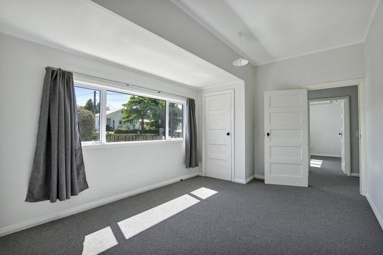 Photo of property in 28 Cornwall Street, Eltham, 4322
