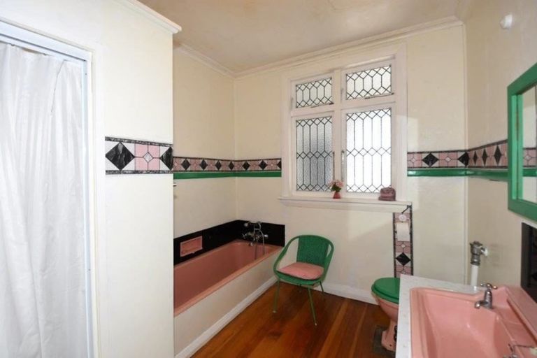 Photo of property in 35 Jordan Terrace, Lansdowne, Masterton, 5810