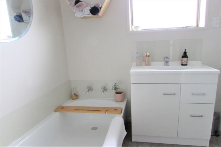 Photo of property in 46 Pilmuir Street, Hutt Central, Lower Hutt, 5010