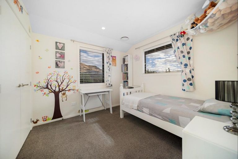 Photo of property in 21 Cheltenham Road, Lower Shotover, Queenstown, 9304