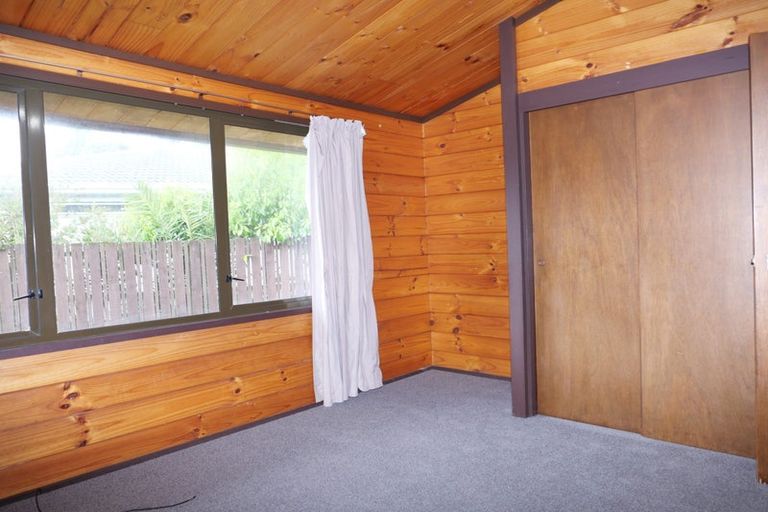 Photo of property in 7 Nugget Grove, Raumati Beach, Paraparaumu, 5032