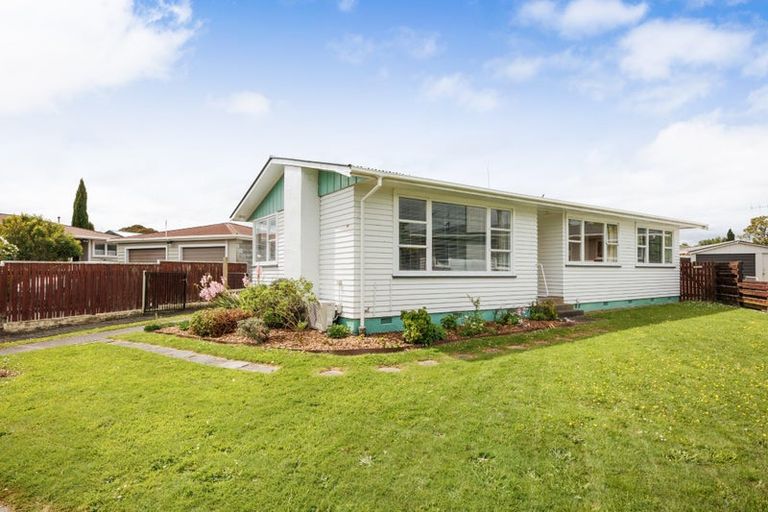 Photo of property in 5 Kaituna Street, Milson, Palmerston North, 4414