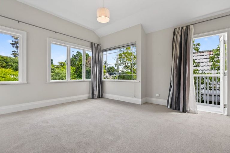 Photo of property in 11 Shelbourne Street, Nelson, 7010