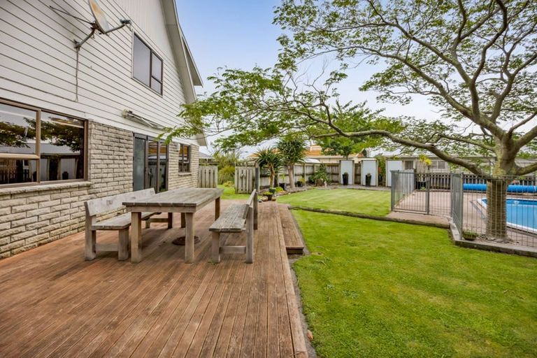 Photo of property in 77a Dixon Avenue, Hawera, 4610