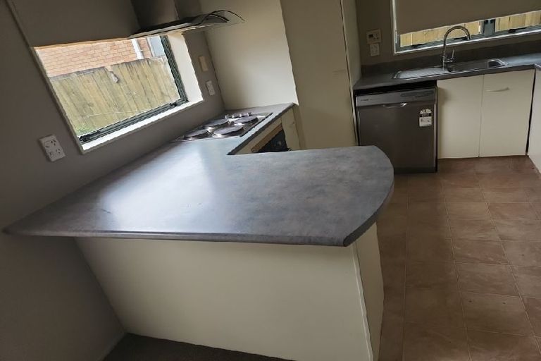 Photo of property in 8a Lloyd Drive, Nawton, Hamilton, 3200