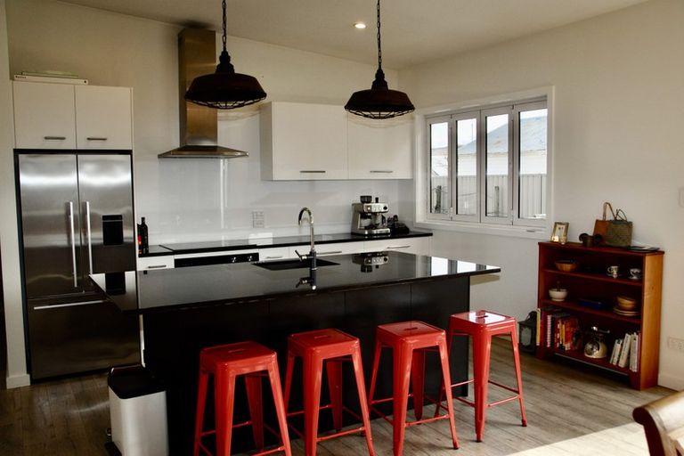 Photo of property in 76 York Avenue, Tamatea, Napier, 4112