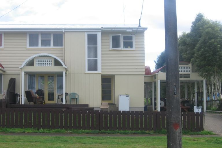 Photo of property in 2 Taraire Crescent, Otangarei, Whangarei, 0112