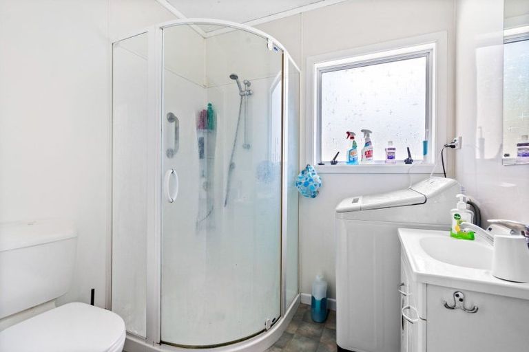 Photo of property in 24 Lovatt Crescent, Kensington, Whangarei, 0112