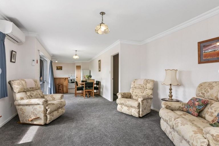 Photo of property in 2/110 Chadwick Road, Greerton, Tauranga, 3112