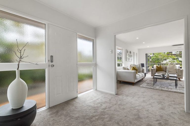 Photo of property in 58 Maxwelton Drive, Mairangi Bay, Auckland, 0630