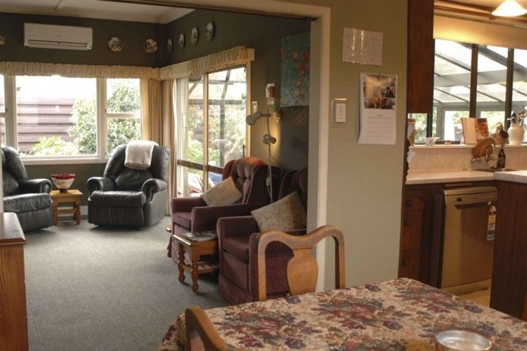 Photo of property in 89 Sydney Street, Windsor, Invercargill, 9810