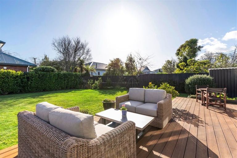 Photo of property in 1 Mcfaddens Road, St Albans, Christchurch, 8052