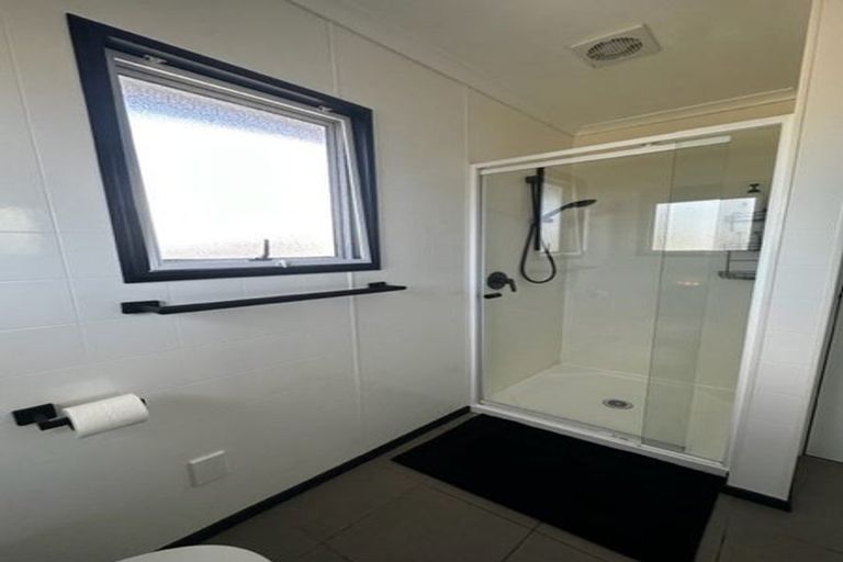 Photo of property in 6 Hampton Place, Springvale, Whanganui, 4501