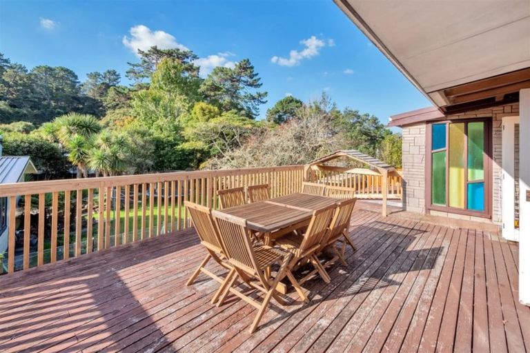 Photo of property in 905 Swanson Road, Swanson, Auckland, 0612