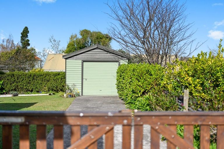 Photo of property in 4 Denz Street, Maeroa, Hamilton, 3200