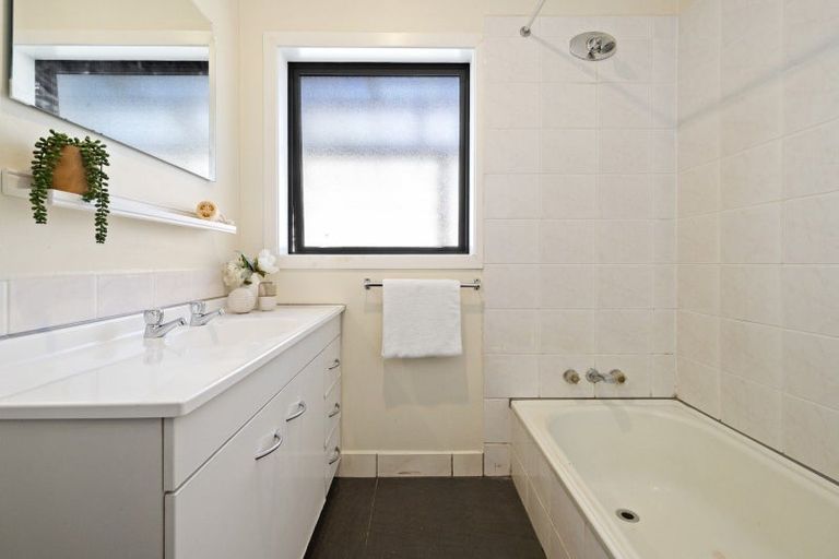 Photo of property in 9 Turner Place, Pukekohe, 2120