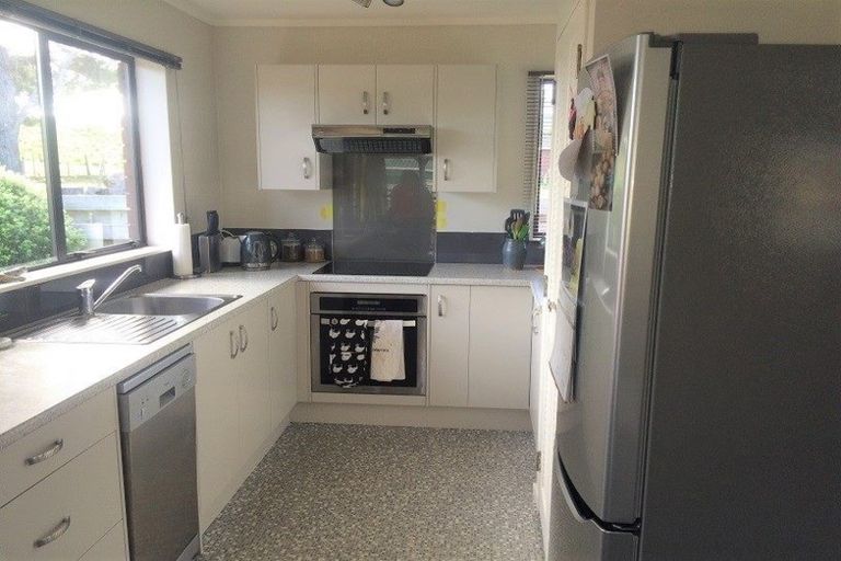 Photo of property in 57c Raumati Road, Raumati Beach, Paraparaumu, 5032