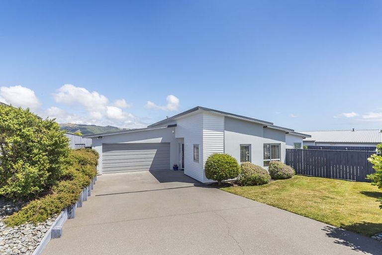 Photo of property in 30 Sumner Terrace, Aotea, Porirua, 5024