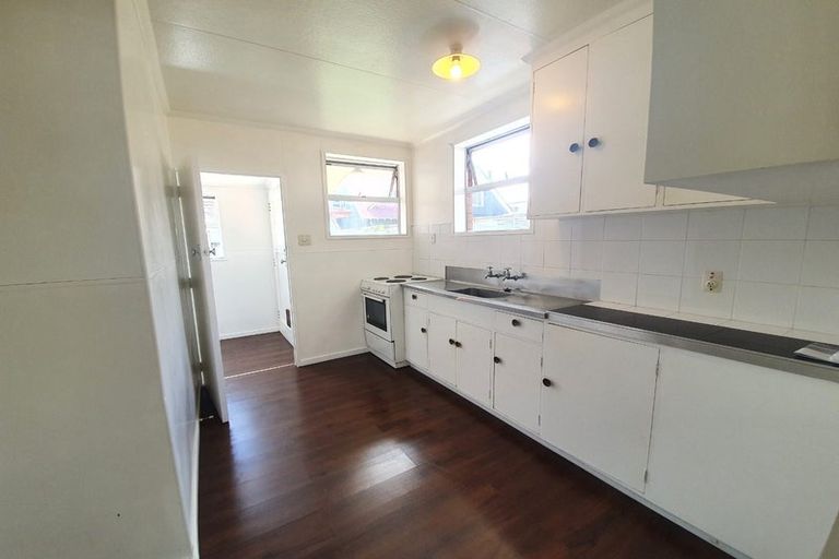 Photo of property in 1a Massey Street, Palmerston North, 4414