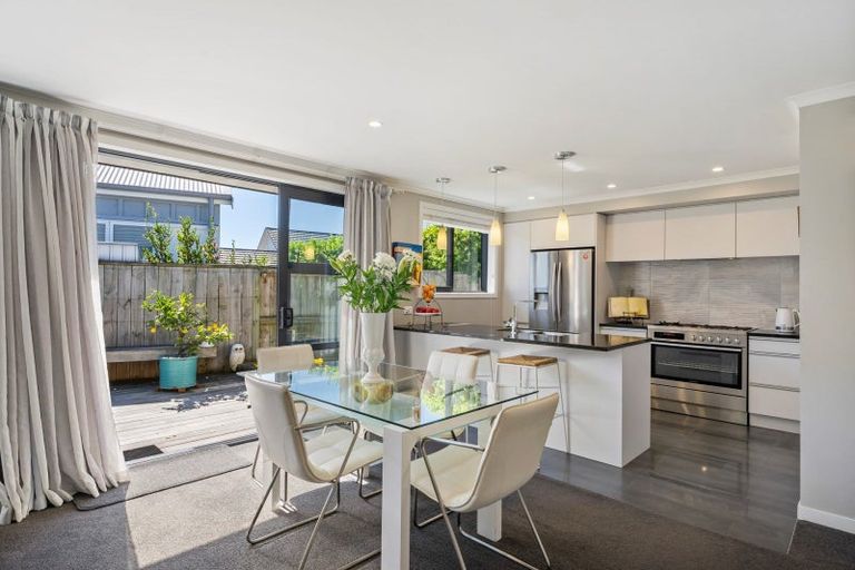 Photo of property in 9 Cassinia Close, Papamoa Beach, Papamoa, 3118