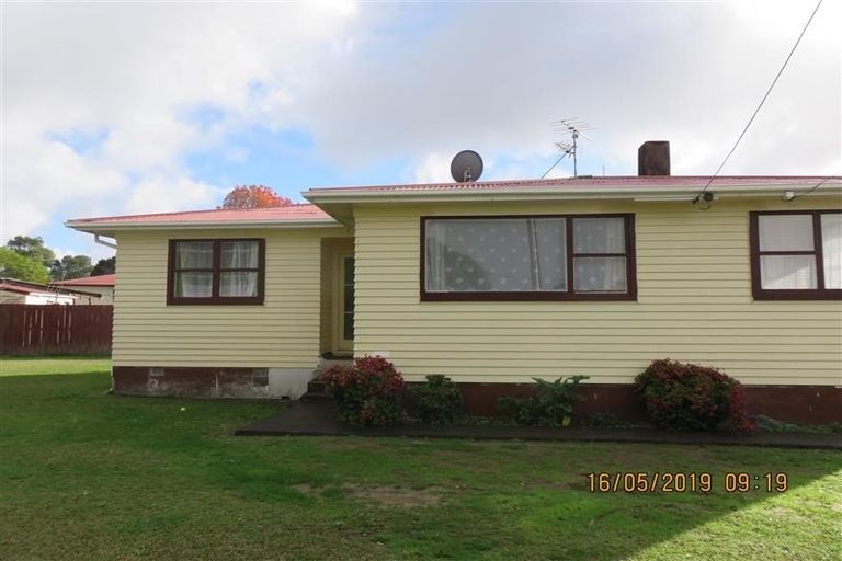 Photo of property in 16 Ascot Avenue, Henderson, Auckland, 0610
