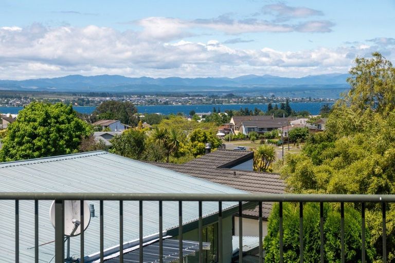 Photo of property in 27 Vaucluse Drive, Nukuhau, Taupo, 3330