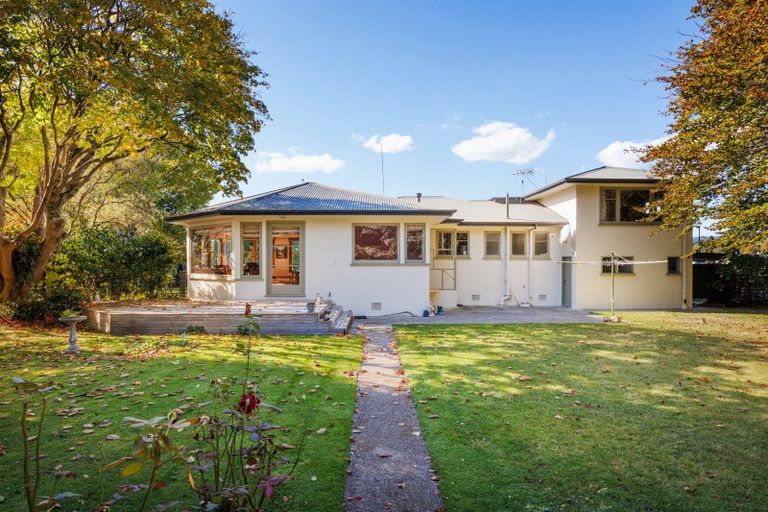 Photo of property in 122 Jickell Street, Hokowhitu, Palmerston North, 4410