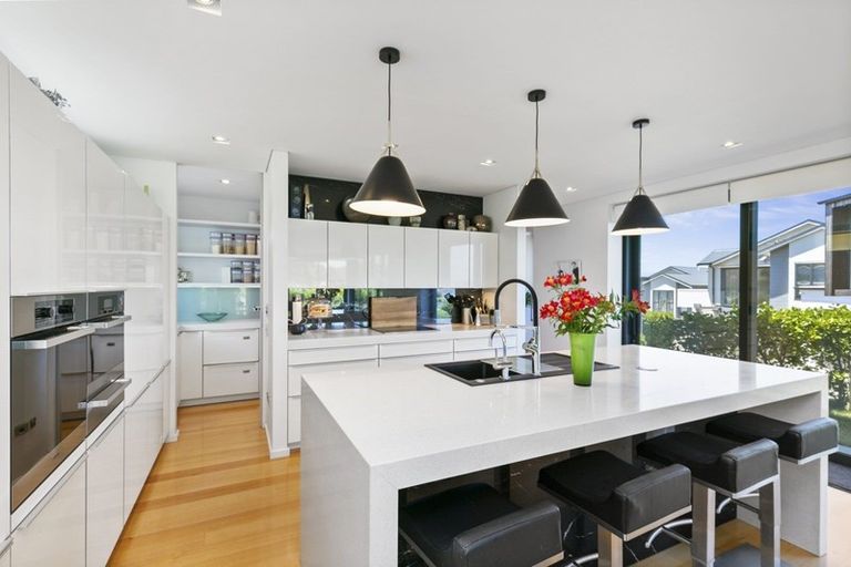 Photo of property in 24 Punjab Street, Khandallah, Wellington, 6035