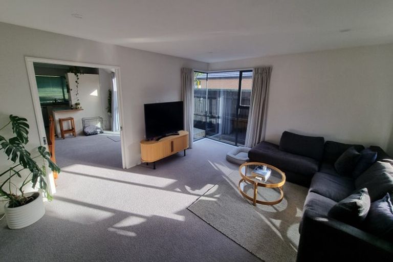 Photo of property in 1/284 Ilam Road, Burnside, Christchurch, 8053