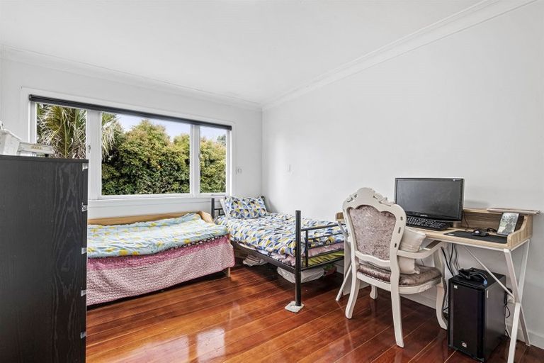 Photo of property in 20 Hamilton Place, Glenfield, Auckland, 0629