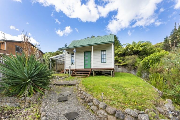 Photo of property in 2/9 Montgomery Street, Stokes Valley, Lower Hutt, 5019