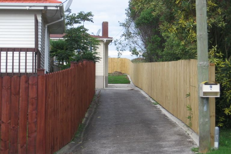 Photo of property in 1/9 Sheehan Road, Te Atatu South, Auckland, 0610
