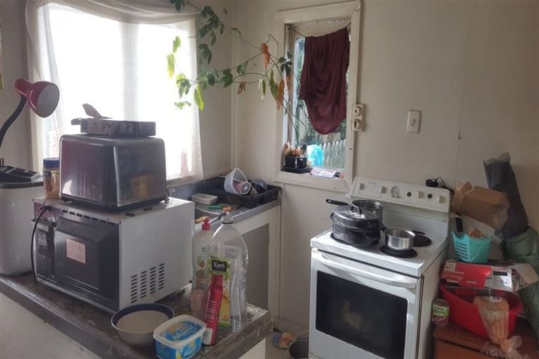 Photo of property in 6 Herbert Street, Waimate, 7924