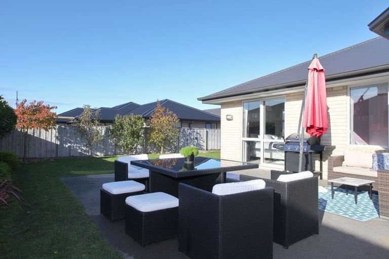 Photo of property in 8 Horomaka Street, Pegasus, 7612