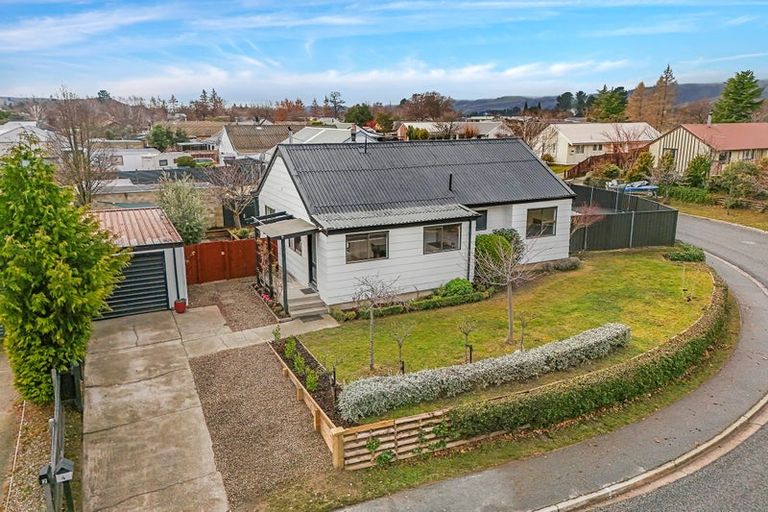 Photo of property in 4 Linrosa Place, Cromwell, 9310