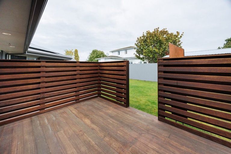 Photo of property in 27 Titoki Street, Palmerston North, 4414